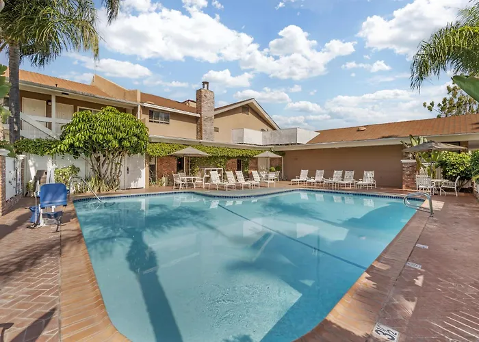 Best Western Plus Carriage Inn