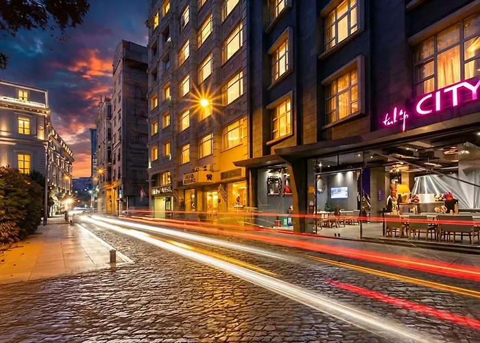 Tulip City Hotel & Spa