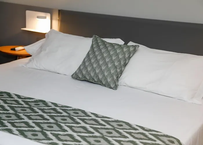 Sandri City Hotel