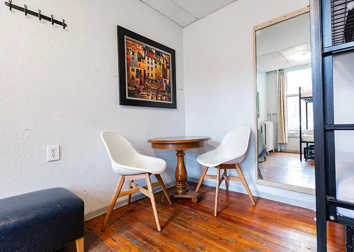 Hostel: The Cambie Hostel Gastown