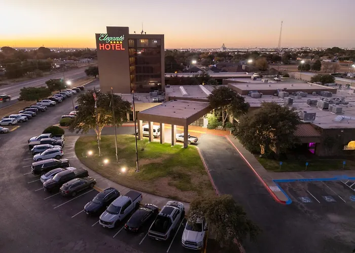 Mcm Elegante Hotel