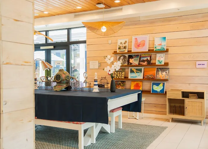 Romantic hotel: Blue Flamingo Resort Key West