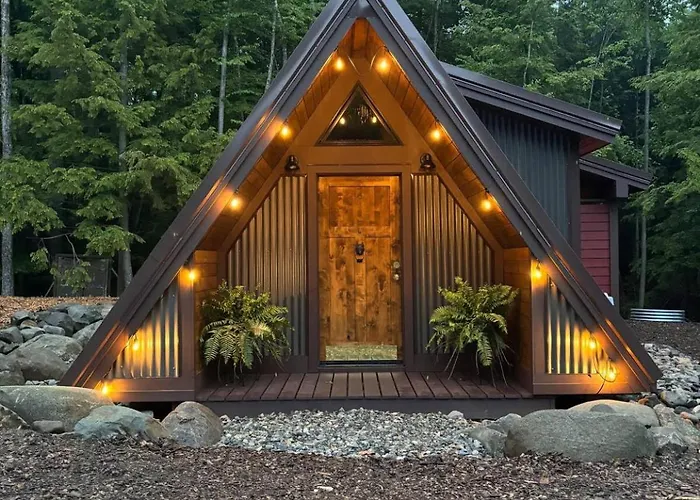 Trekker, Treehouses Cabins And Lodge Rooms