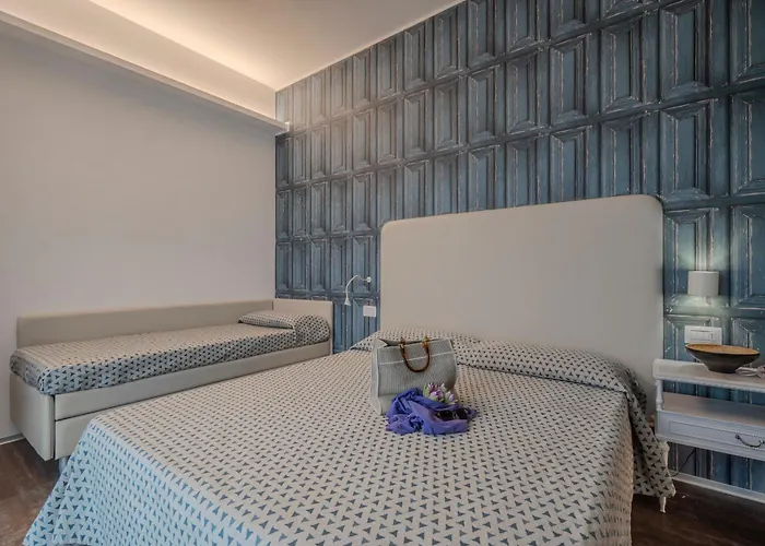 Resort: Hotel 2000