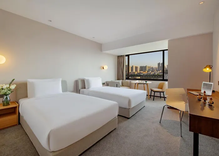 Central hotel: Guangzhou Hotel