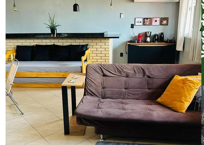 Stúdio próximo a BR 101, garagem, piscina, petfriendly