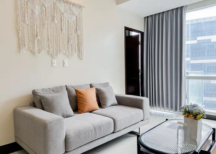 Modern 1Br W Exclusive Pool Access