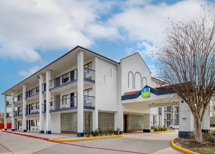 Surestay By Best Western North Houston