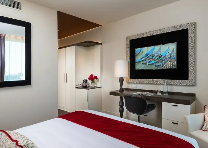 Pet Friendly hotel: Leonardo Royal Hotel Venice Mestre