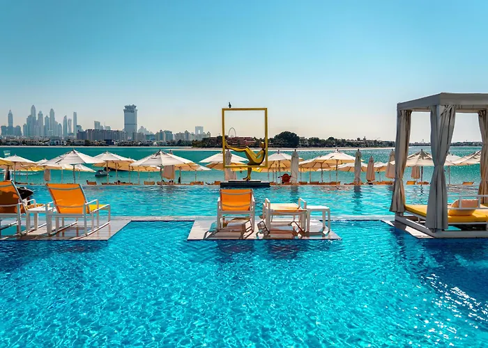 C Central Hotel And Resort The Palm