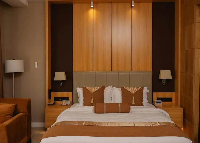 The Belwoods Hotel Near Igi Delhi