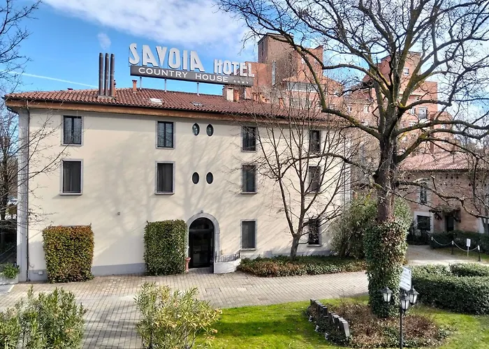 Hotel con piscina: Savoia Hotel Country House Bologna