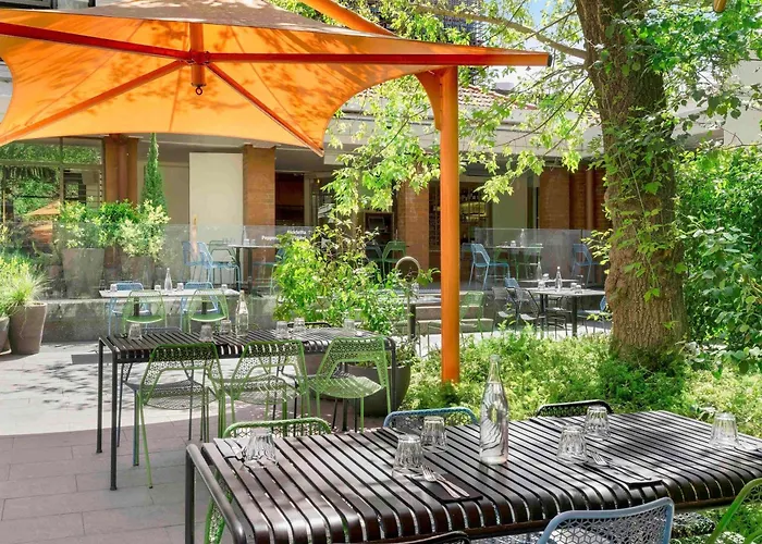 Peppers Gallery Hotel