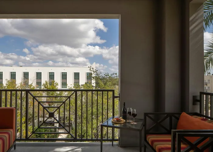 Motels Epicurean , Autograph Collection