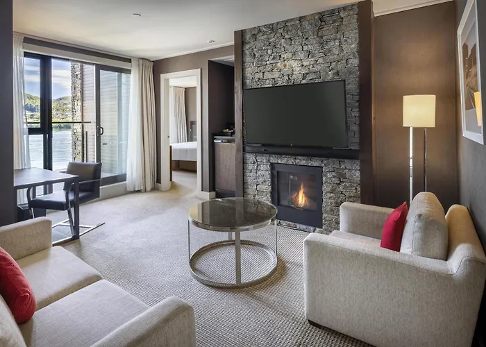 Hilton Queenstown Resort & Spa