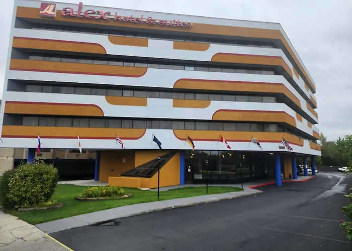 Alex And Suites Airport