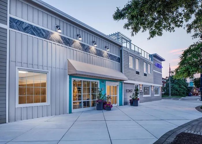 Coast Rehoboth Beach, Tapestry Collection By Hilton