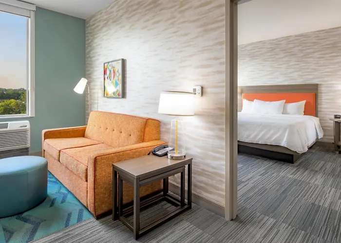 Hotel near College: Home2 Suites By Hilton Omaha Un Medical Ctr Area