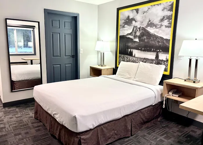 Super 8 By Wyndham Clearwater Bc