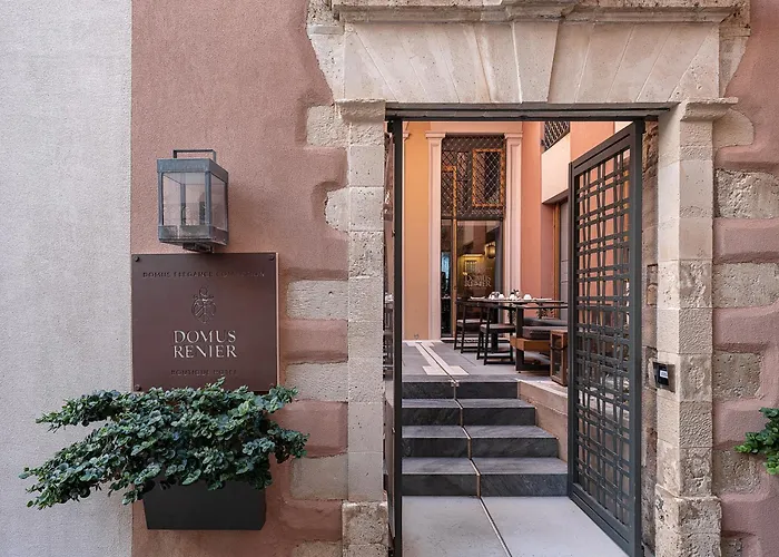 Domus Renier Boutique (Adults Only)