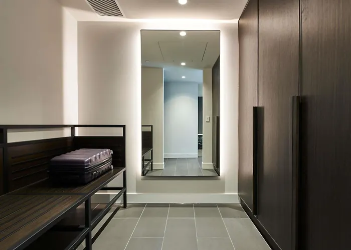 Luxury hotel only: Novotel Melbourne Airport