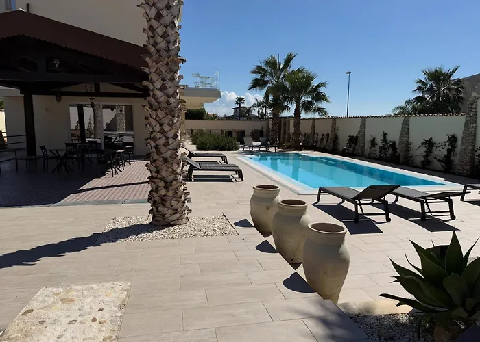 Limonaia Luxury Villa