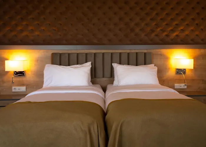 Resort: Art Hotel Rotterdam-Fully Renovated