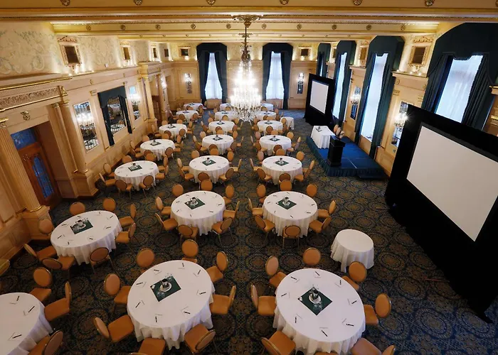 Romantic hotel: The Fort Garry Hotel, Spa And Conference Centre, An Ascend Collection Hotel