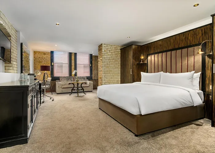 Beach hotel: The Trinity City Hotel