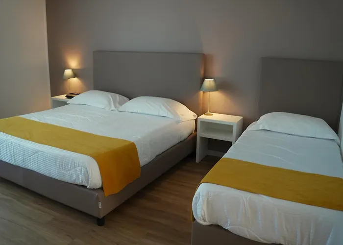 Hotels with pool Bel 3