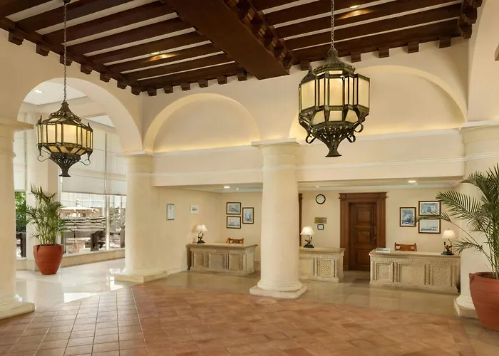 Hotel near College: Sheraton Sharm Hotel, Resort, Villas & Spa