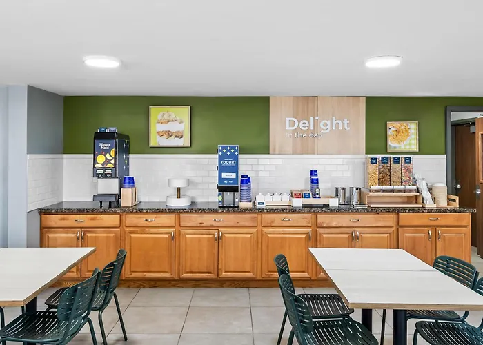 Resorts Guide Spark By Hilton Portland Airport Maine Mall