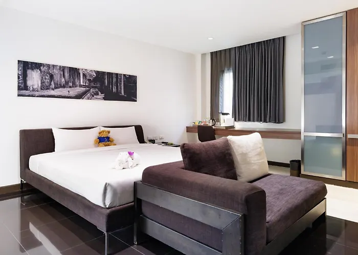 S33 Compact Sukhumvit Hotel