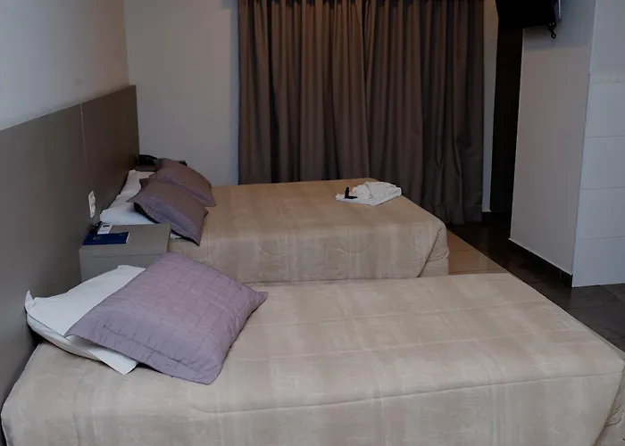 Colonial Flat