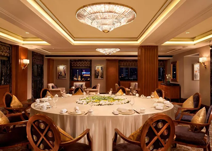 Fairmont Peace Hotel On The Bund