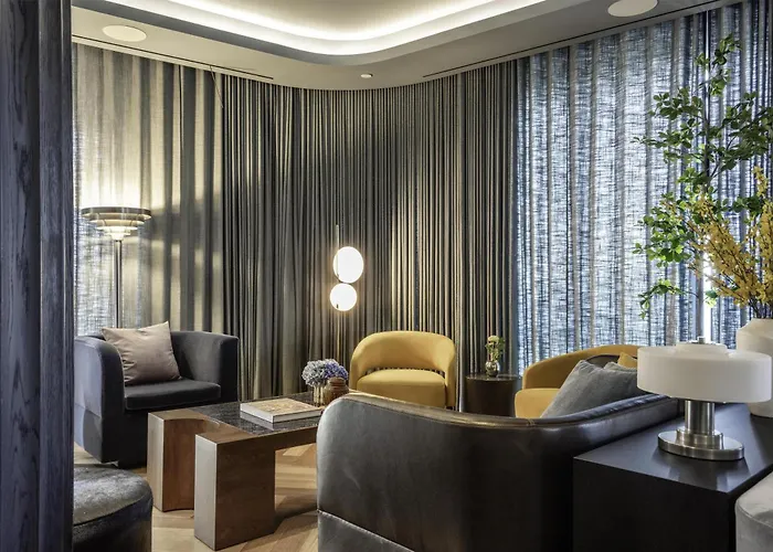 Family Hotel: The Morrow Washington Dc, Curio Collection By Hilton