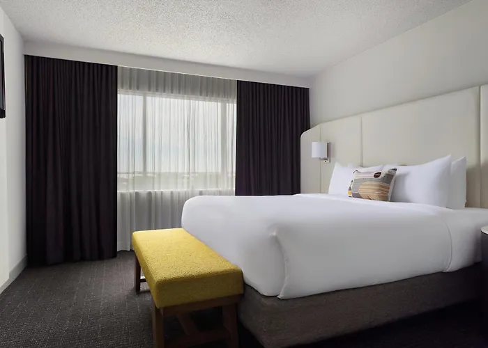 4 star hotel: The Lamar