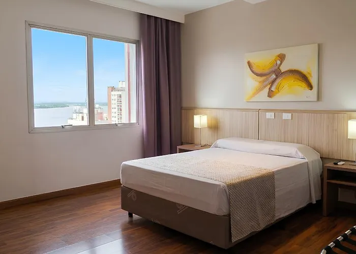 Nacional Inn - próximo ao Complexo Santa Casa e UFRGS