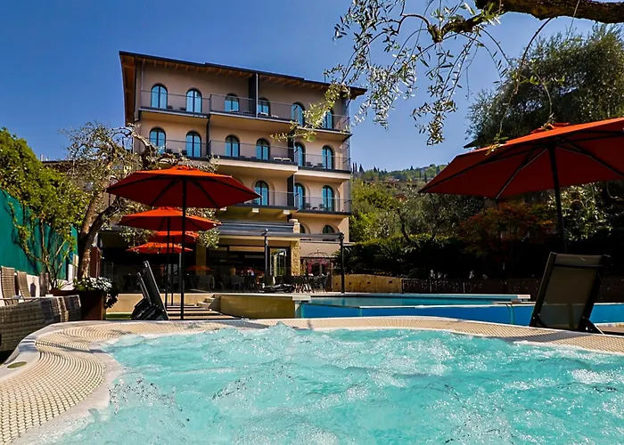 Hotel Ristorante Al Caminetto WorldHotels Crafted Adults Only