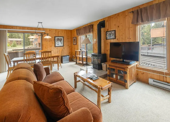 All Vacation Rentals Mountain House, A Vail Resorts Property