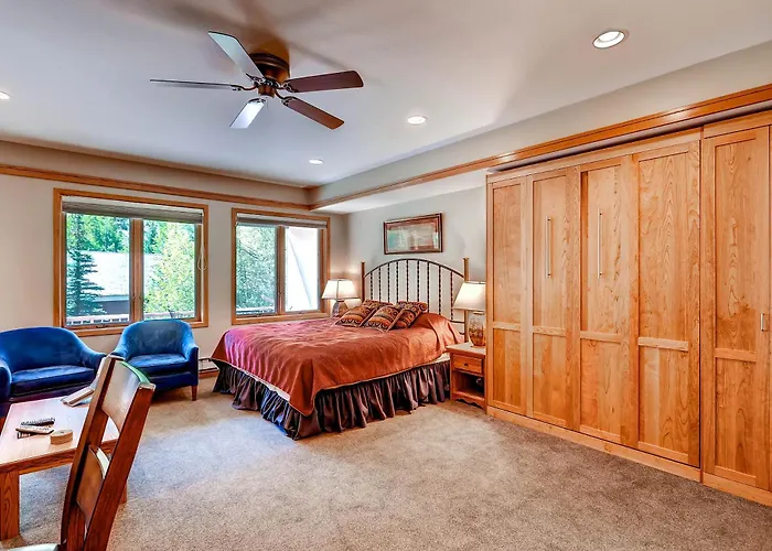 All Vacation Rentals Mountain House, A Vail Resorts Property