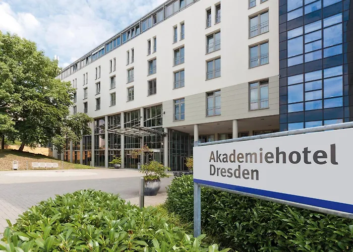 Luxury hotel only: Akademiehotel Dresden