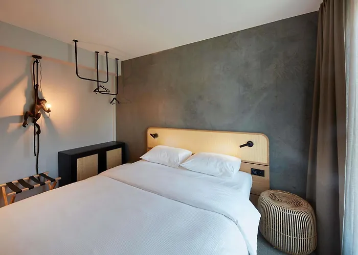  Ibis Styles