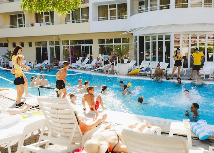 Sun Palace
