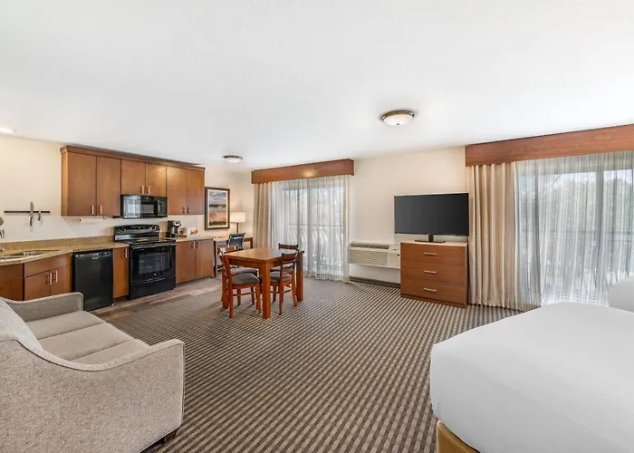 Romantic hotels Best Western Driftwood Inn