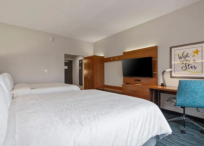 Holiday Inn Express & Suites Orlando- Lake Buena Vista By Ihg