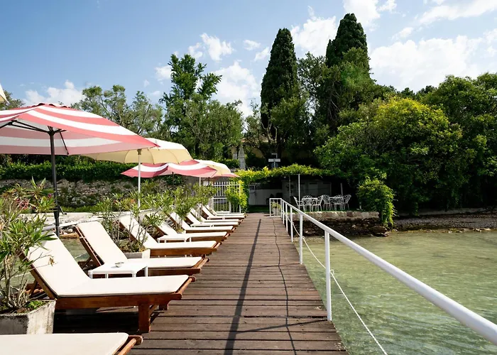 Hotel Con Piscina Serenella