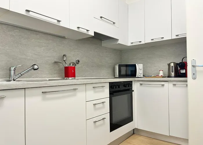 Guesthouse Lugano Studio Apartments By Lr