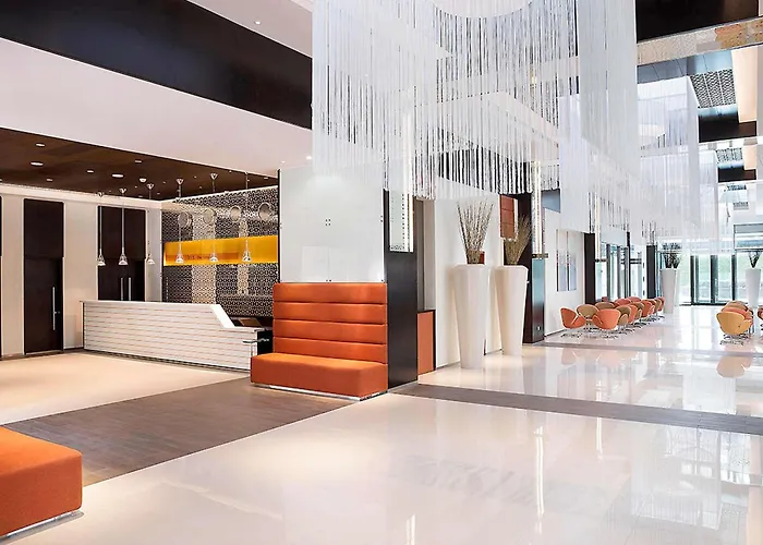 Ibis One Central
