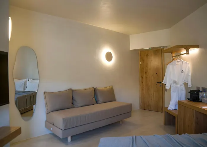  Lithos Luxury Suites